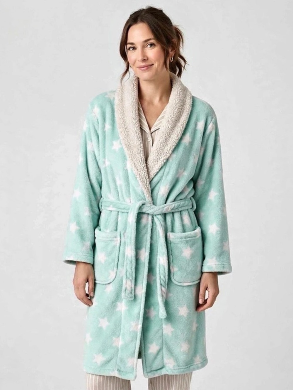 Ardene Star Print Plush Robe in Green & White Size Medium